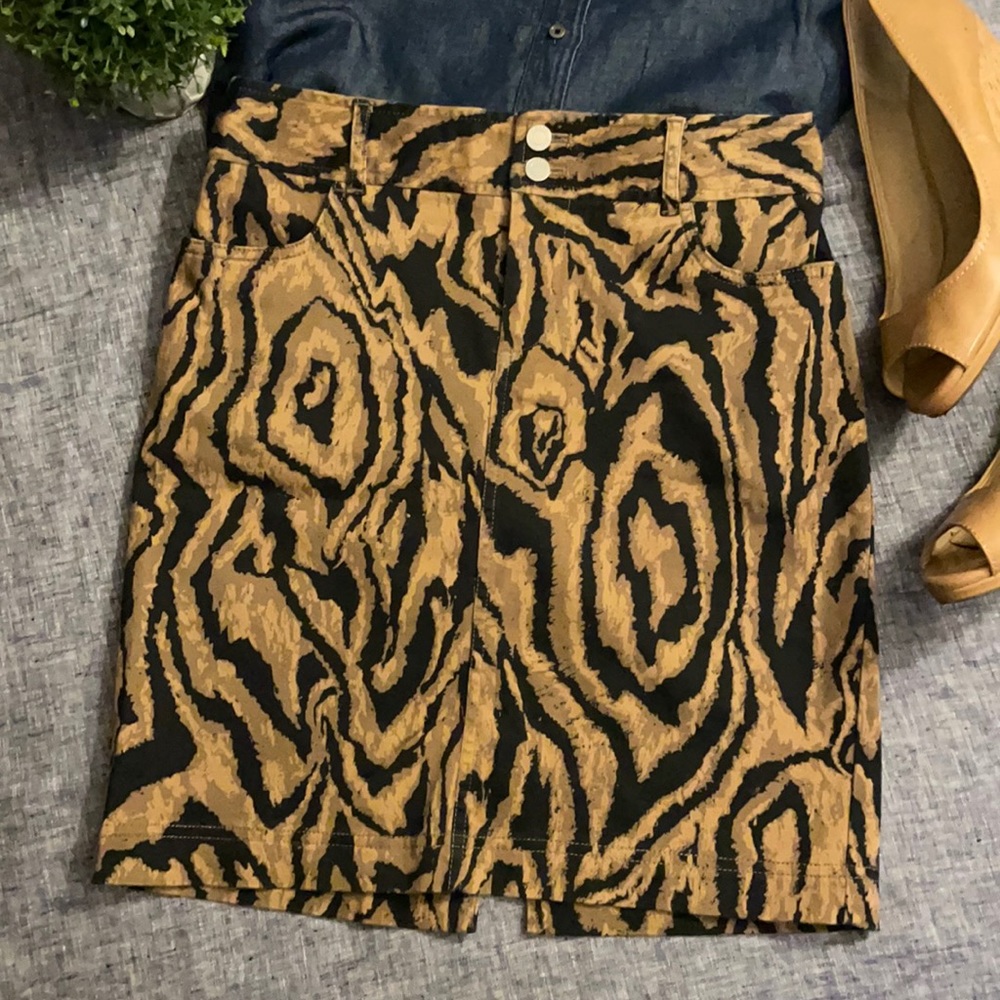 Chaps petite brown and black pattern mini skirt